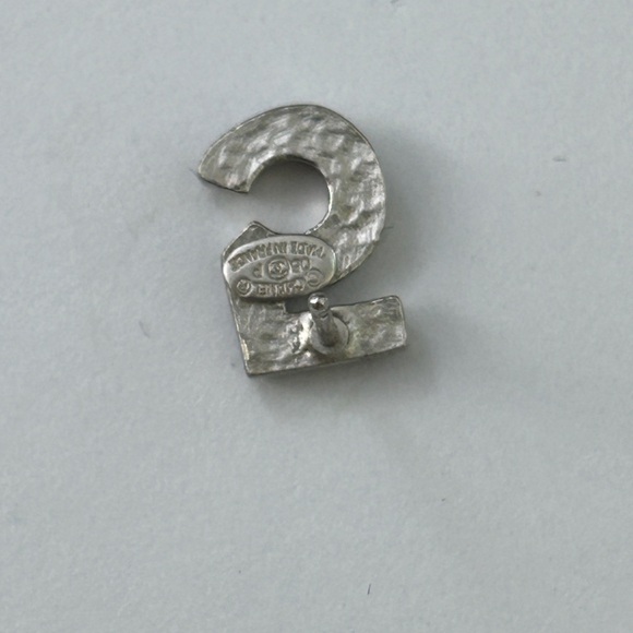 Chanel Black Vintage Number 5 Earrings - Picture 5 of 5